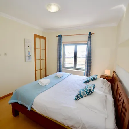 Apartment Pebble - 1 Bedroom Sleeps 5 With Pool & Tennis Court Sao Martinho do Porto