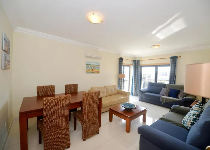 Daire Pebble - 1 Bedroom Sleeps 5 With Pool & Tennis Court São Martinho do Porto