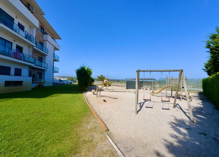 Pebble - 1 Bedroom Sleeps 5 With Pool & Tennis Court *